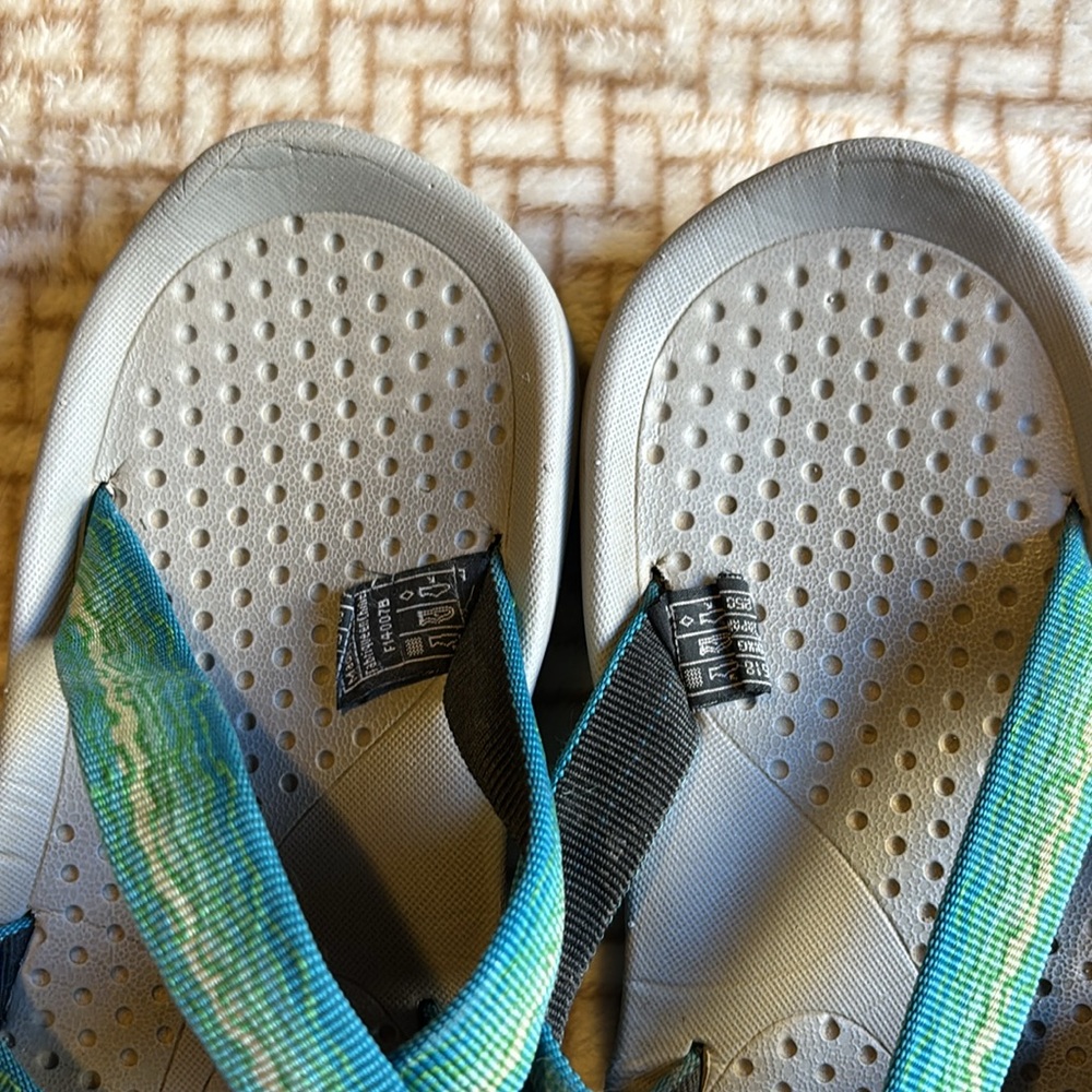 TEVA Sandals Women’s Size 8 - Picture 3 of 7